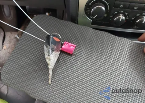 2005 Chrysler 300C from USA, damaged, VIN 2C3JA63H95H630712